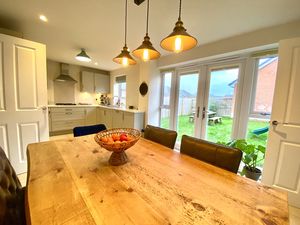 Kitchen/Diner- click for photo gallery